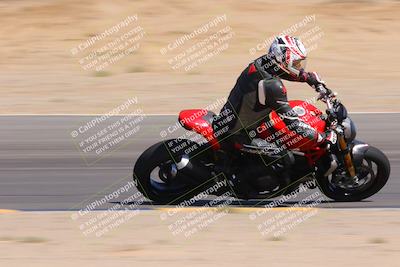media/Sep-25-2023-Moto Forza (Mon) [[81ffa65e0a]]/B-C Group/Session 4 (Turn 10 Inside)/